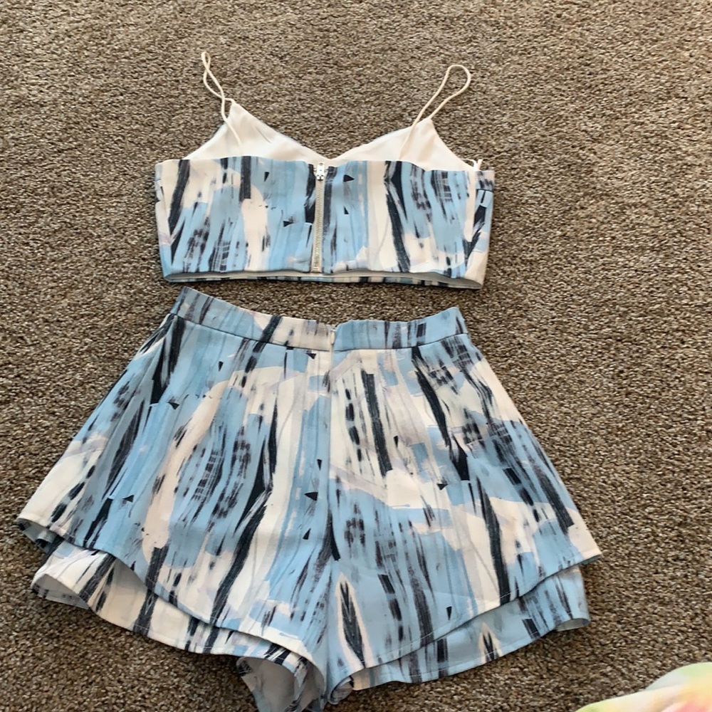 Adorable two piece set - Picture 6 of 8